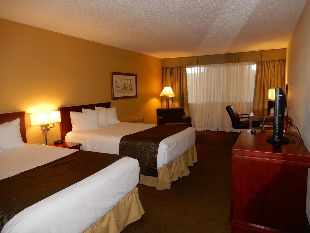 Clarion Hotel Milwaukee Airport Εξωτερικό φωτογραφία