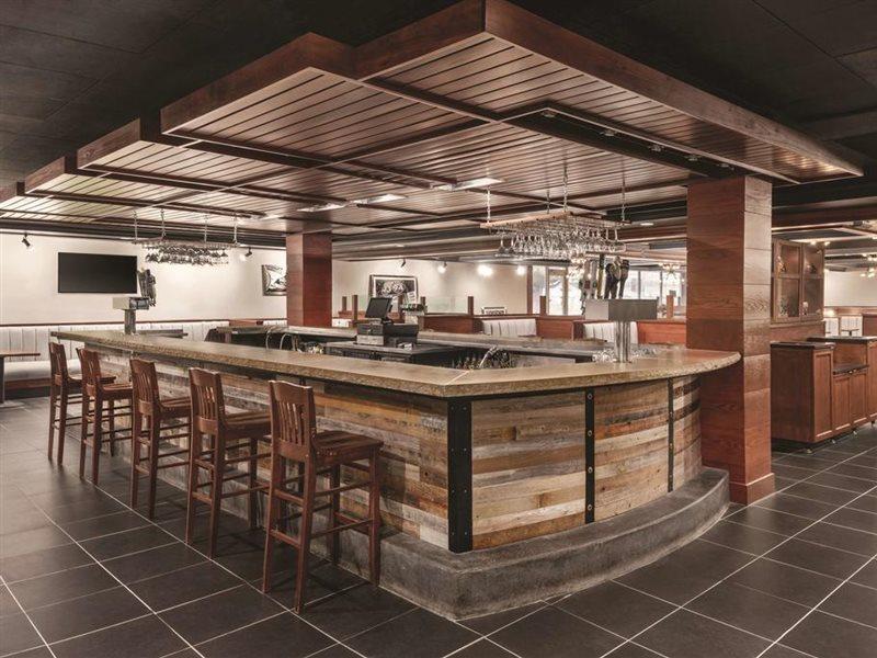 Clarion Hotel Milwaukee Airport Εξωτερικό φωτογραφία