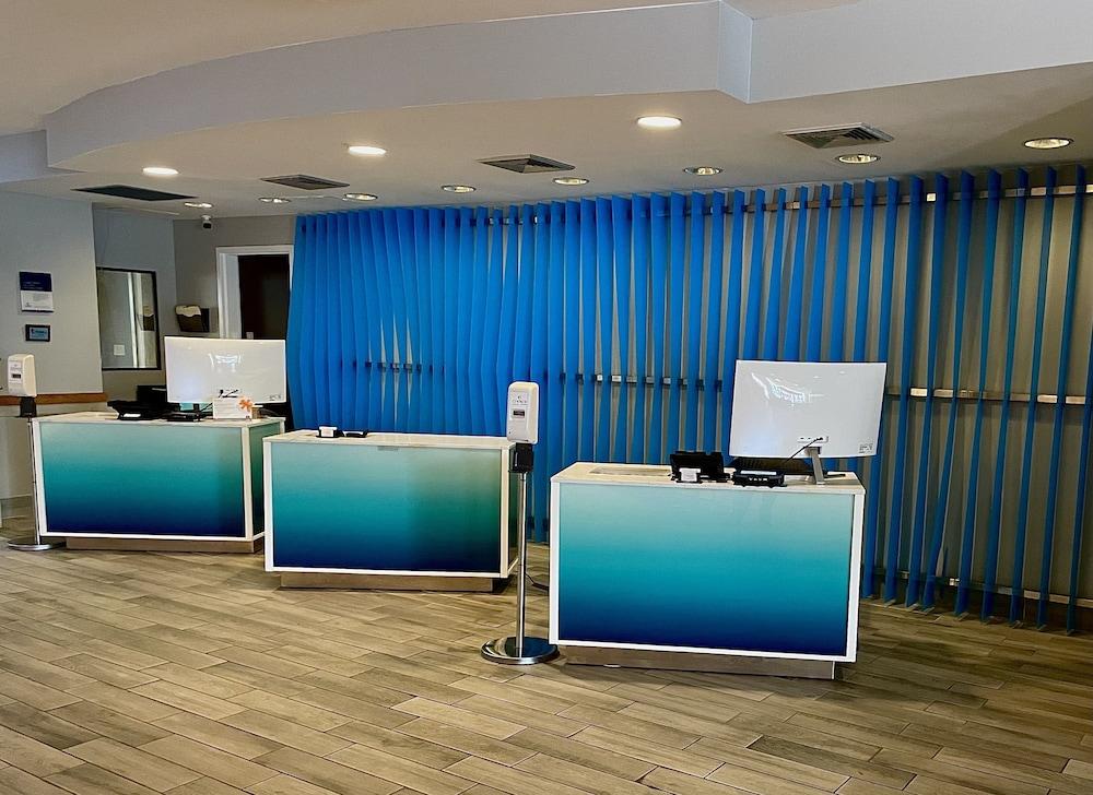 Clarion Hotel Milwaukee Airport Εξωτερικό φωτογραφία