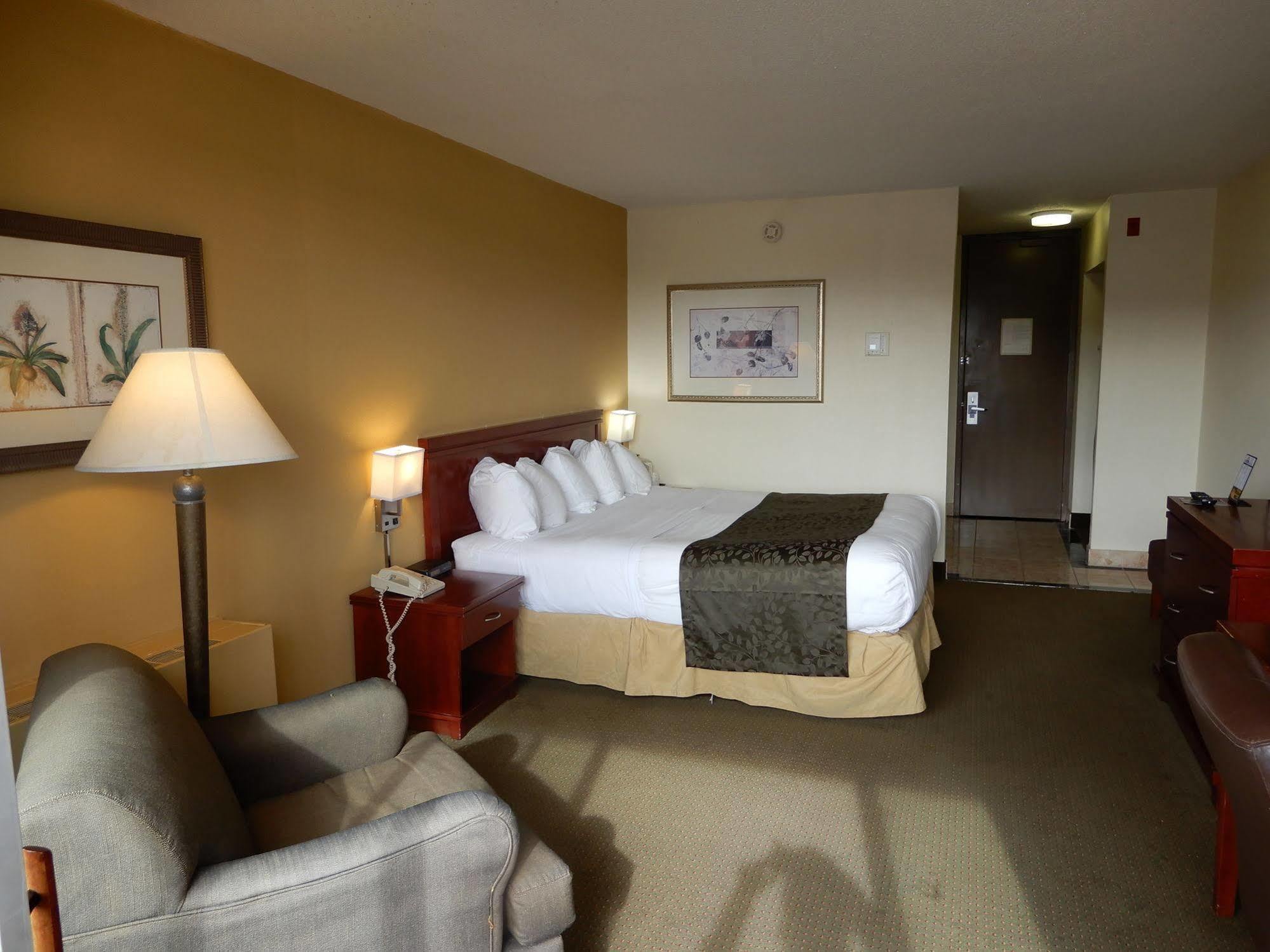 Clarion Hotel Milwaukee Airport Εξωτερικό φωτογραφία