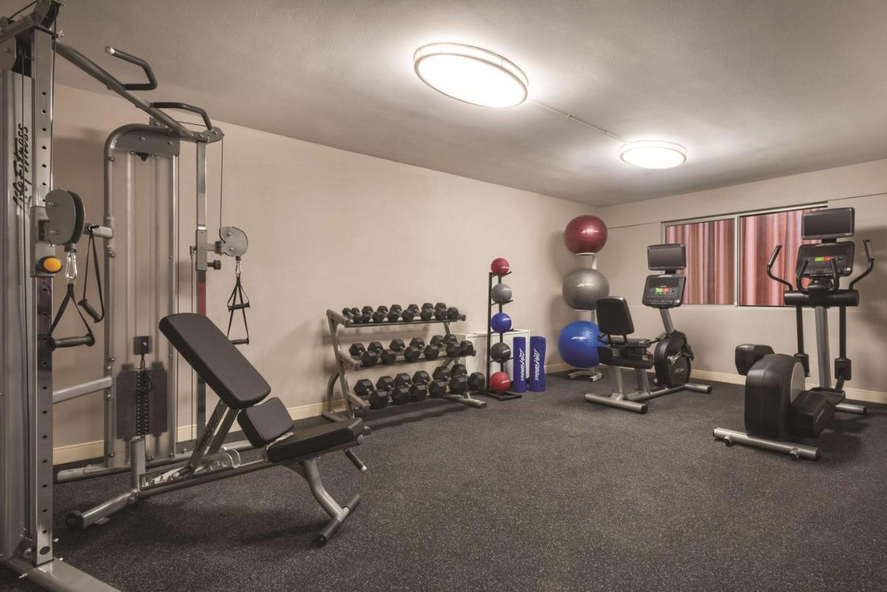 Clarion Hotel Milwaukee Airport Εξωτερικό φωτογραφία